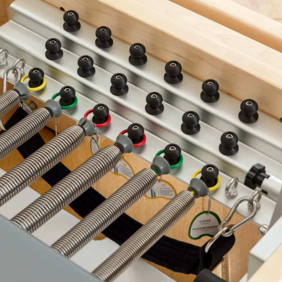 Pilates Reformer 2v1 – Kombinace Reformeru a Věžového Systému - Obrázek 2